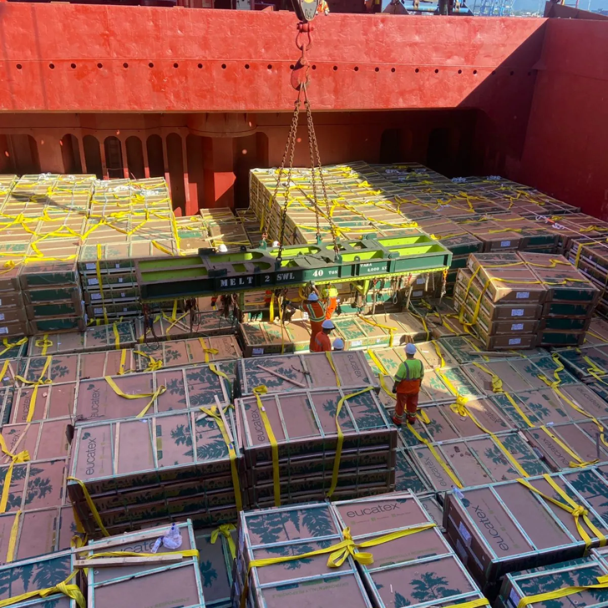 Imagem principal de RELIANCE conduz operação de Eucatex com maestria no Porto de Santos;